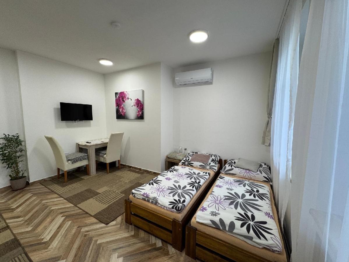 Holicak Apartment ออลอโมตซ์ ภายนอก รูปภาพ